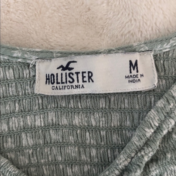 Hollister Sage Floral Blouse - Picture 2 of 3